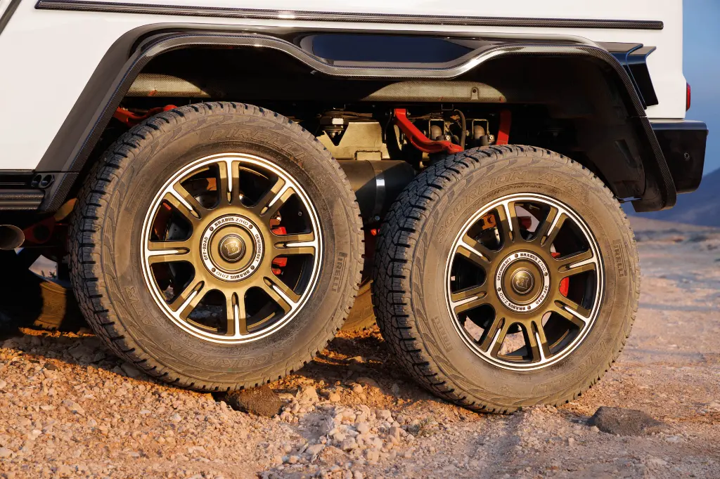 Brabus_6x6_XLP_800_DET_025.webp