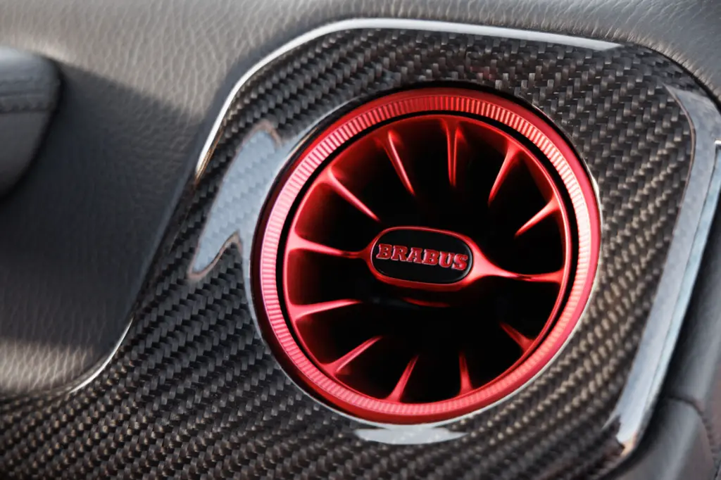 Brabus_6x6_XLP_800_INT_010-1170x780.webp