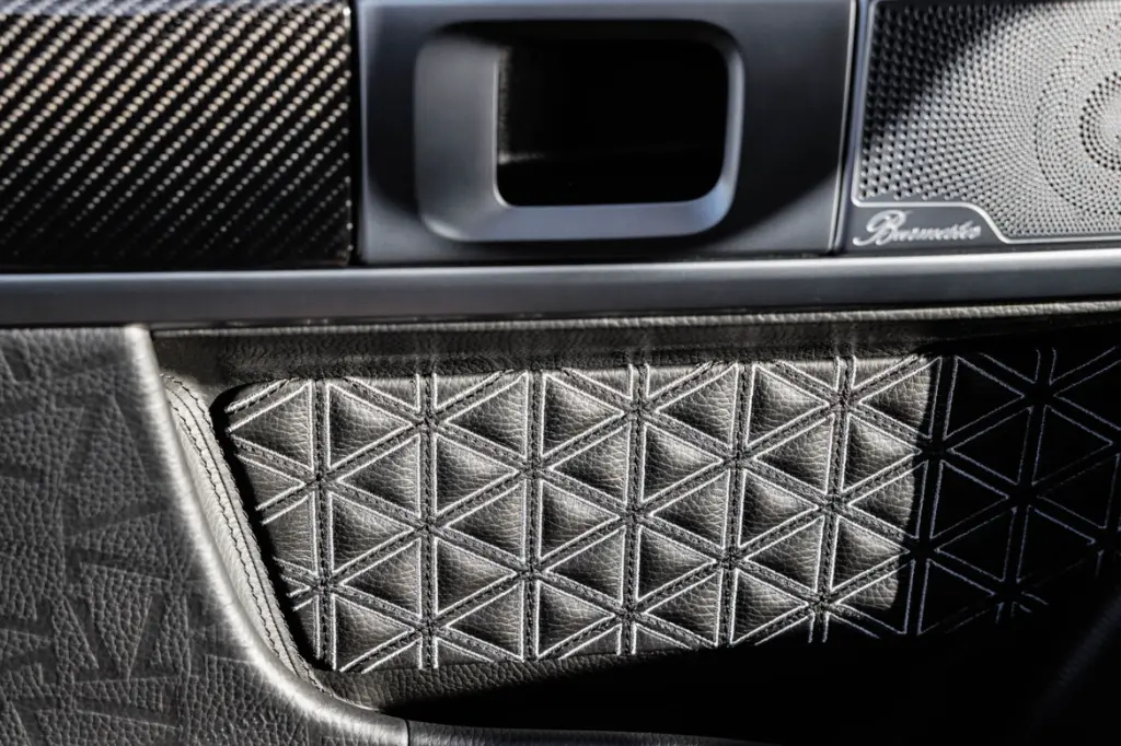 Brabus_6x6_XLP_900_INT_021-1170x780.webp