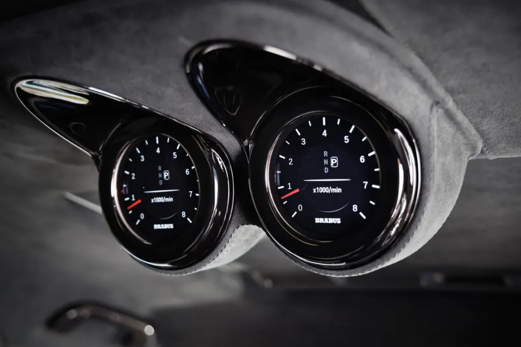 Brabus_6x6_XLP_900_INT_023-1170x780.webp